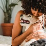 15 signes que votre chien vous aime